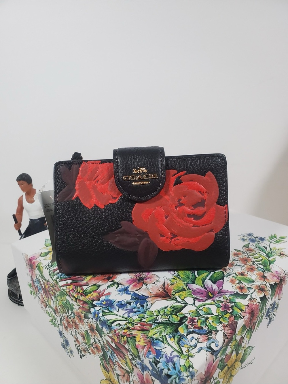 Coach Medium Corner Zip Wallet With Floral Print NWT